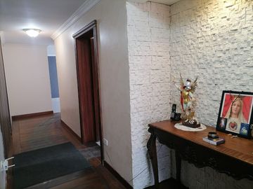 Venta de Departamento en el Batán Bajo de 230 metros, Sector Quicentro, Norte de Quito