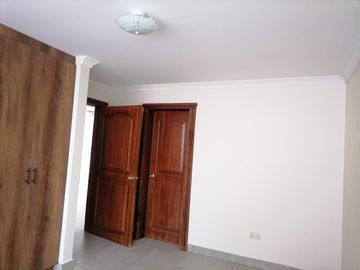 Venta de Departamento en el Batán Bajo de 230 metros, Sector Quicentro, Norte de Quito