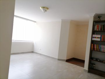 Venta de Departamento en el Batán Bajo de 230 metros, Sector Quicentro, Norte de Quito