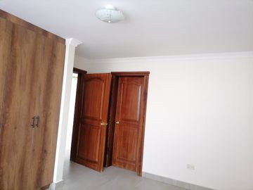 Venta de Departamento en el Batán Bajo de 230 metros, Sector Quicentro, Norte de Quito