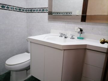 Venta de Departamento en el Batán Bajo de 230 metros, Sector Quicentro, Norte de Quito