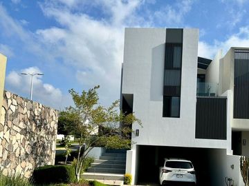Casa en Venta Paraje, Casa de Autor