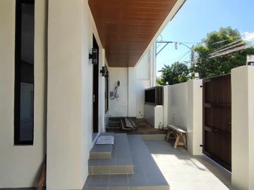 3 STOREY SINGLE DETACHED