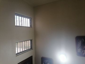 CASA EN VENTA EN JUAREZ, NL, ZONA TERRANOVA RESIDENCIAL, EXCEDENTE DE TERRENO