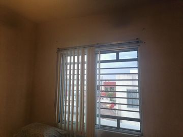 CASA EN VENTA EN JUAREZ, NL, ZONA TERRANOVA RESIDENCIAL, EXCEDENTE DE TERRENO