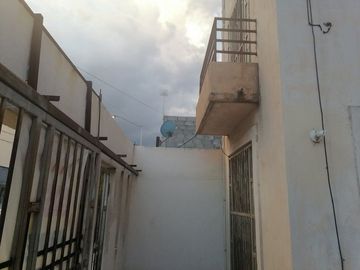 CASA EN VENTA EN JUAREZ, NL, ZONA TERRANOVA RESIDENCIAL, EXCEDENTE DE TERRENO