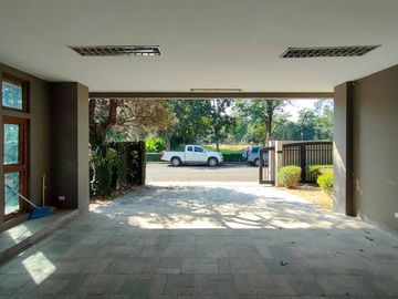 Pool villa for sale or rent, in a luxury village, Mae Hia-Hang Dong, Chiang Mai