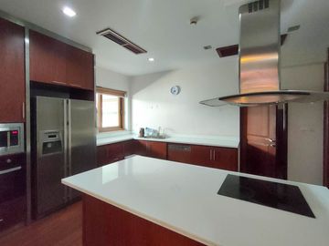 Pool villa for sale or rent, in a luxury village, Mae Hia-Hang Dong, Chiang Mai