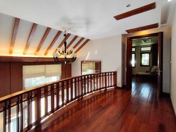 Pool villa for sale or rent, in a luxury village, Mae Hia-Hang Dong, Chiang Mai