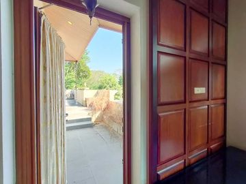 Pool villa for sale or rent, in a luxury village, Mae Hia-Hang Dong, Chiang Mai