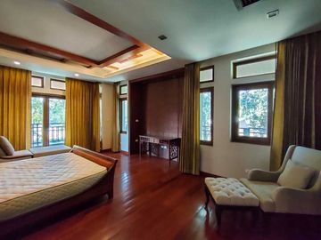 Pool villa for sale or rent, in a luxury village, Mae Hia-Hang Dong, Chiang Mai