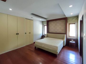 Pool villa for sale or rent, in a luxury village, Mae Hia-Hang Dong, Chiang Mai