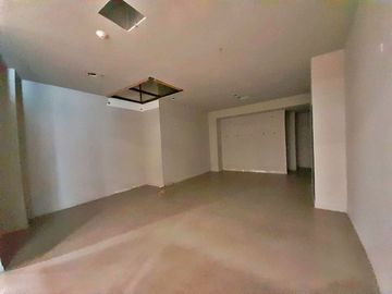 VENTA DE LOCAL UBICADO EN UNICENTRO EN VALLEDUPAR CESAR