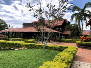 Finca Hotel en venta - Baraya Montenegro