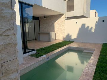 Hermosa casa en Temozón, privada Soluna