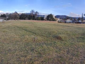 VENTA, CAYAMBE, TERRENO URBANO 1000 m2, PLANO, BIEN UBICADO.