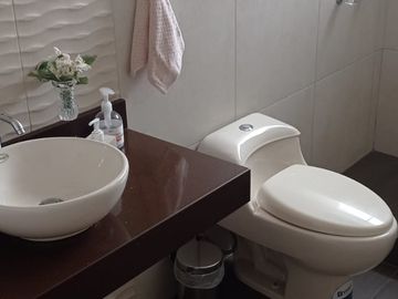 SE VENDE LINDO DPTO. EN EL ROSARIO CERRO COLORADO!
