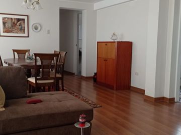 SE VENDE LINDO DPTO. EN EL ROSARIO CERRO COLORADO!