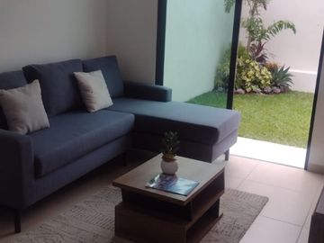 CASA EN VENTA CON ALBERCA EN XOCHITEPEC, MORELOS