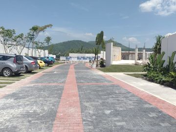 CASA EN VENTA CON ALBERCA EN XOCHITEPEC, MORELOS