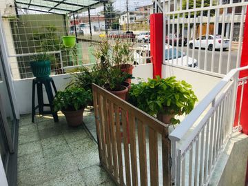 Casa de un Piso en Venta al Costado del Parque de las Madres de Portoviejo