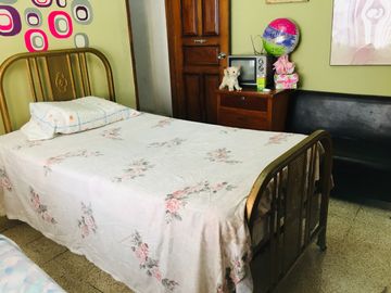 Casa de un Piso en Venta al Costado del Parque de las Madres de Portoviejo