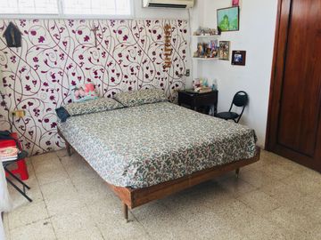 Casa de un Piso en Venta al Costado del Parque de las Madres de Portoviejo