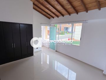 Se Vende Casa en el Condómino Terrazas de Mensulí – Piedecuesta