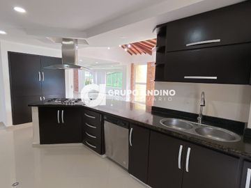 Se Vende Casa en el Condómino Terrazas de Mensulí – Piedecuesta
