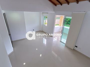 Se Vende Casa en el Condómino Terrazas de Mensulí – Piedecuesta