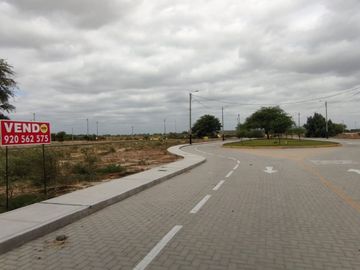 VENDO LINDO TERRENO EN LA ENTRADA DE  LA RESIDENCIAL LAS ACACIAS DE MIRAFLORES, CASTILLA-PIURA