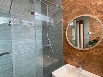 Rumah Minimalis Modern Full Furnish Siap Huni di Bukit Mas Rempoa, Jaksel
