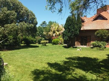VENDO IMPORTANTE CHALET EN MAR DEL PLATA