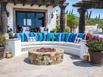 Residencia con vista al mar, alberca infinity privada, jacuzzi, pergola, Fogata y  area de golf para practicar, Pacific Ocean, Cabo San Lucas.