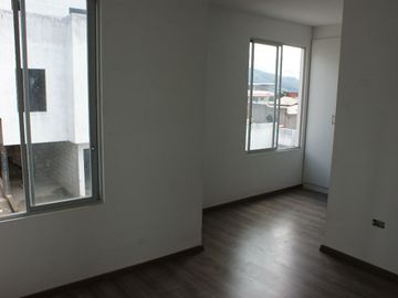Venta, Casa, Nueva, Acabados de Primera, Norte, Quito, Conocoto.