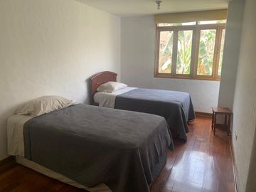 ALQUILER DE CASA DE CAMPO EN CIENEGUILLA, 5 DORM, 12 PERSONAS.