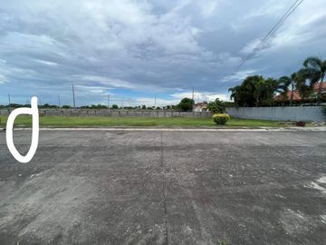 Residential Lot for sale in Lake Shore City of San Fernando Pampanga