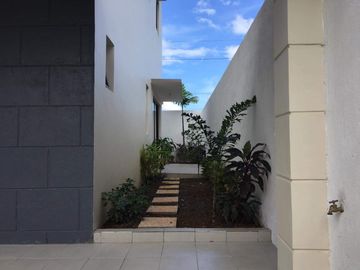 4 Bedroom House and Lot in Trevi Excutive Village