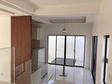 4 Bedroom House and Lot in Trevi Excutive Village