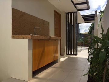 4 Bedroom House and Lot in Trevi Excutive Village