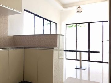 4 Bedroom House and Lot in Trevi Excutive Village