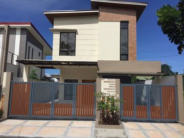 4 Bedroom House and Lot in Trevi Excutive Village