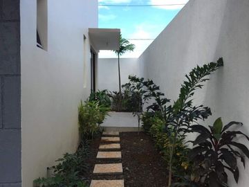 4 Bedroom House and Lot in Trevi Excutive Village