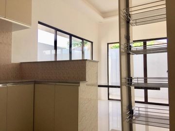 4 Bedroom House and Lot in Trevi Excutive Village