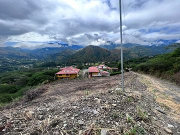 Terreno en venta en Vilcabamba sector Plaza Vieja