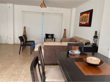 Casa Rentera De Venta En Crucita