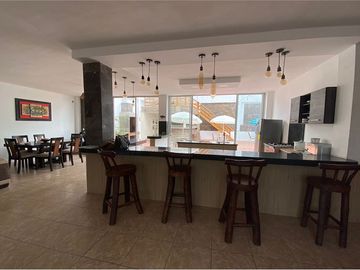 Casa Rentera De Venta En Crucita