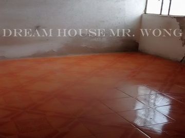 OCACION POR VIAJE VENDO AMPLIA CASONA DE 285.65M2 COMO TERRENO EN PAMPA DE COMAS ALT. 47 AV. TUPAC AMARU