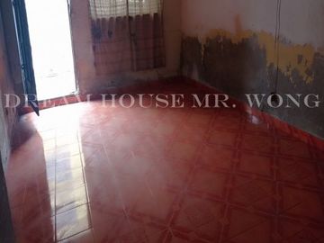 OCACION POR VIAJE VENDO AMPLIA CASONA DE 285.65M2 COMO TERRENO EN PAMPA DE COMAS ALT. 47 AV. TUPAC AMARU