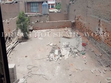 OCACION POR VIAJE VENDO AMPLIA CASONA DE 285.65M2 COMO TERRENO EN PAMPA DE COMAS ALT. 47 AV. TUPAC AMARU